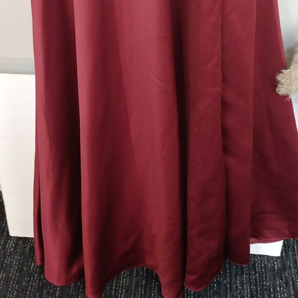 Blondie Nites Elegent cherry Red Satin/embrodery V Neck Evening Gown sz 15 Fairy - Picture 8 of 17